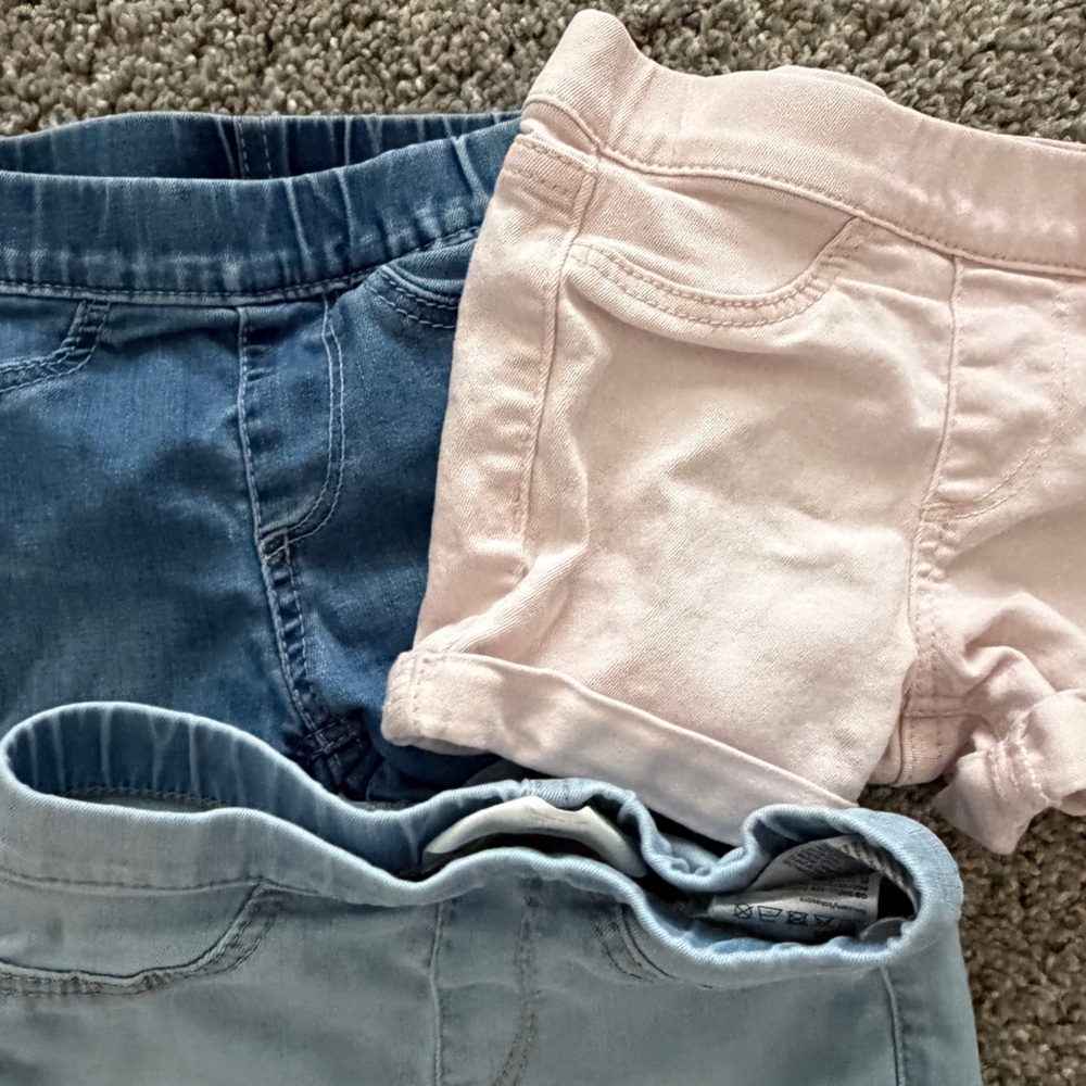 H&M Denim Shorts Trio - Picture 2 of 6